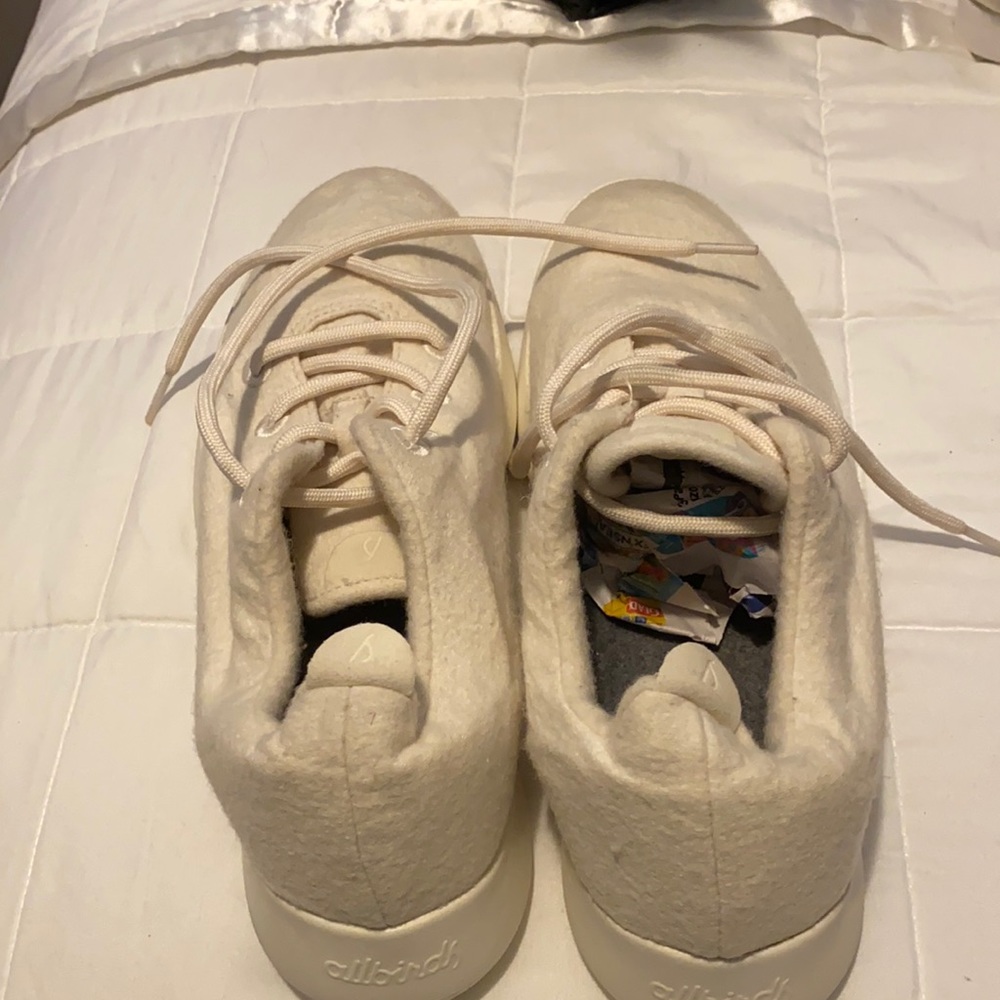Allbirds white/tan wool runners, THE MOST COMFORTABLE SHOES YOU WILL EVER WEAR!!